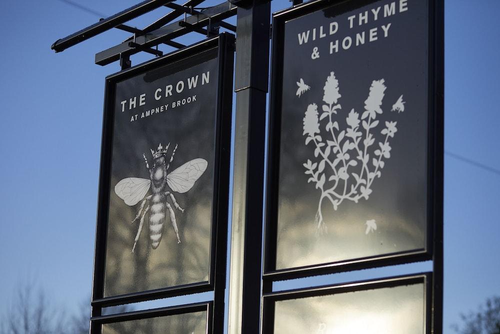 The Crown Of Crucis Country Inn And Hotel Cirencester Bagian luar foto